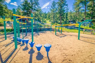 Yogi Bear's Jellystone Park™ Camp-Resort: Estes Park – photo 5