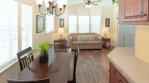 Premium Rental 1 Bedroom — image 2 of 11