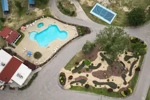 Fayetteville RV Resort & Cottages – photo 3