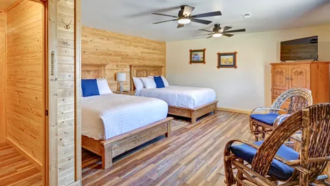Room with 2 Queen Beds — image 1 of 4