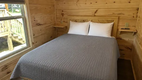 Kentucky Lake Lodge Sleeps 10 — image 11 of 11