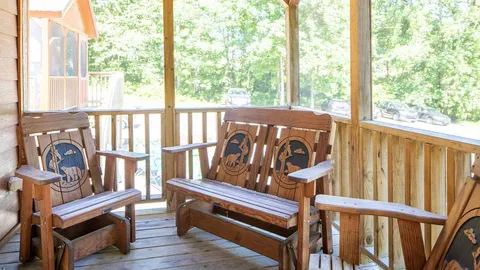 Forest Cove Cabin — image 2 of 10
