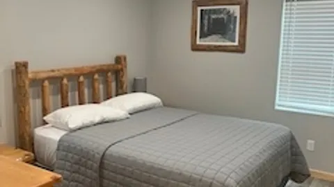 Lakefront 2 Bedroom/Loft — image 2 of 11