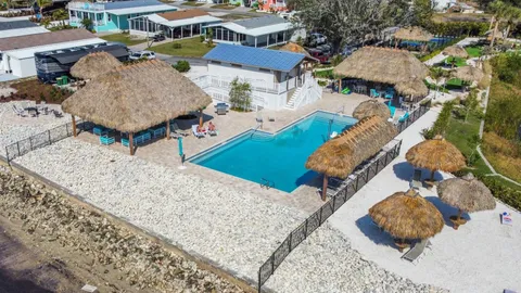 Beautiful Waterfront with Tiki 30/50 Amp — image 2 of 4