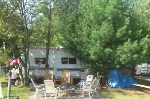 Yellowstone Park Campground – photo 4