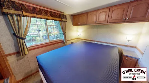 The Polliwog Bungalow — image 2 of 6