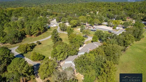 Hilltop 50-Amp FHU Back-In Sites — image 2 of 11