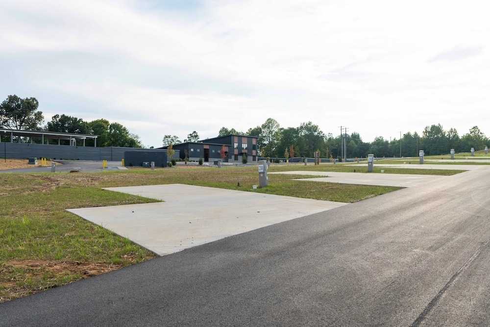 Etown RV Park, Elizabethtown, Kentucky - Photo 3