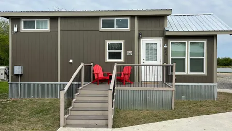 Family Cabins w/Loft — image 1 of 7