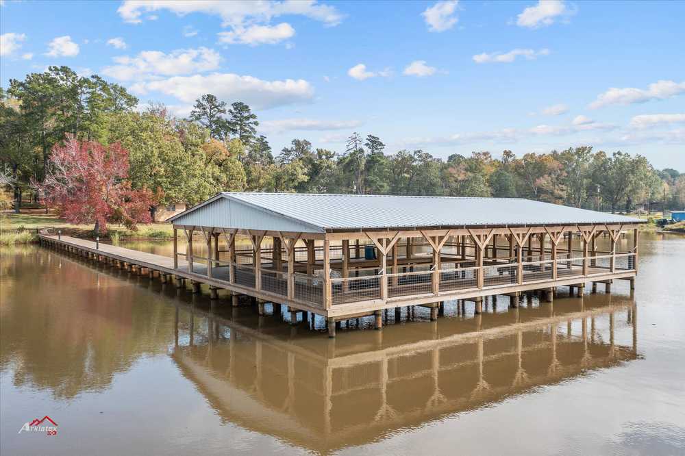 Lake Striker Marina & RV Resort, Reklaw, Texas - Photo 3