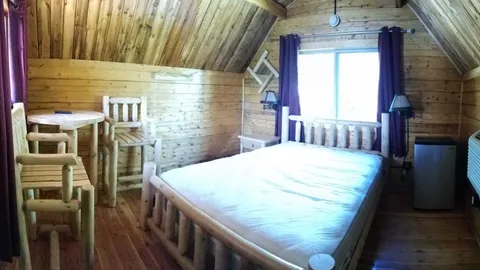COZY CAMPING CABIN FOR 2 LAKE — image 2 of 2