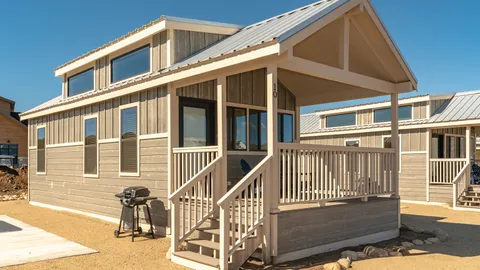 Bearclaw Cabin 2 Bedroom — image 1 of 10
