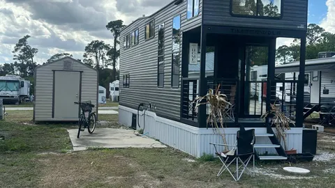 Standard Back In RV Site — image 3 of 3