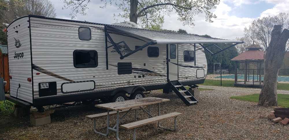 Aspen I- Deluxe RV Rental