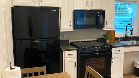 Premium 1 bedroom Cottage - Accessible — image 2 of 5
