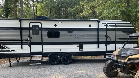Adventure Camper — image 1 of 13