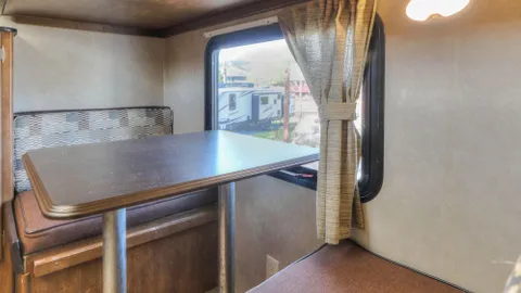 RV Rentals - RV 70 Papa's Hideaway — image 2 of 16