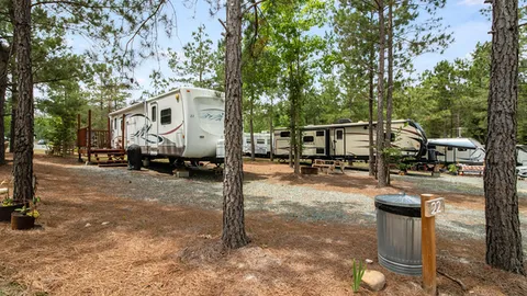 Valley Loop Full Hookup RV Site — image 1 of 3