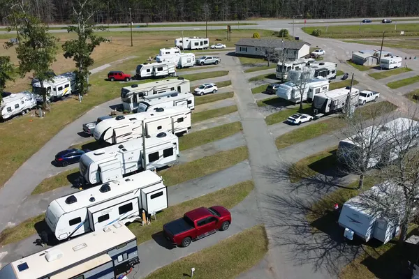 Mr.D's RV Park – photo 1
