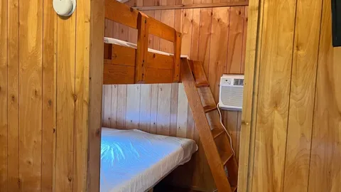 Silver Creek Cottage — image 5 of 5