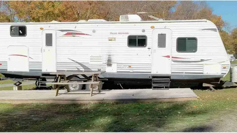 DELUXE Rental Trailer — image 1 of 10