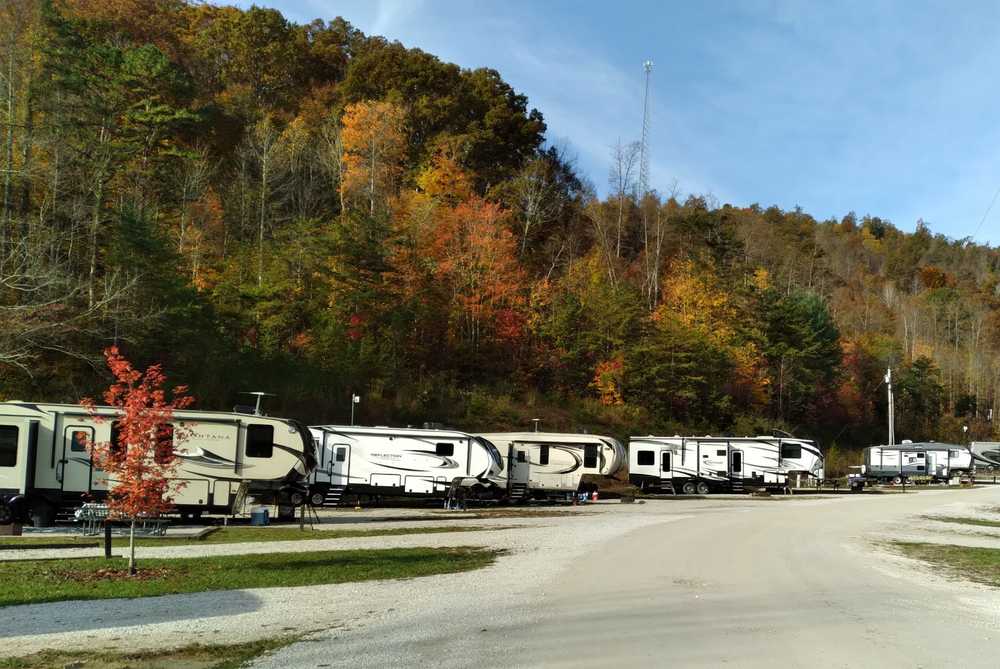 Deluxe Full Hook-up RV Site