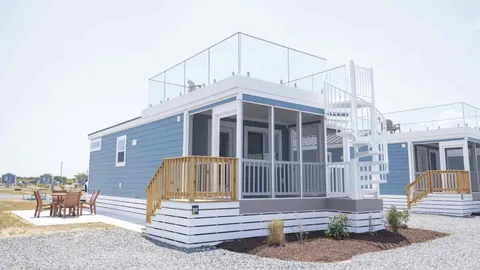 Waterview Rooftop Cottage — image 1 of 10