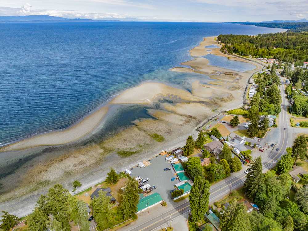 Roam Beach Resort, Qualicum Beach, British Columbia - Photo 4