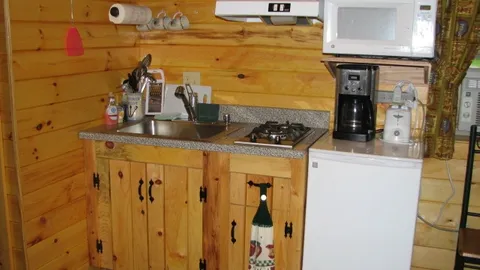 Cabin — image 2 of 6