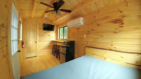 Log Cabin — image 2 of 7