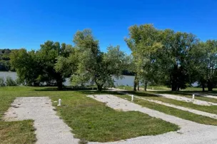 Riverfront RV Park – photo 4