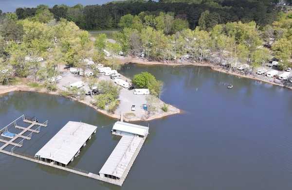 Livestream of Kentucky Lake from Lakeside Marina