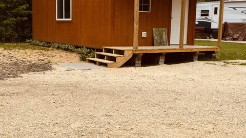 Large Cabin — image 1 of 2