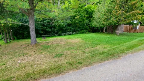 SBL Site 330 - Unserviced (T) — image 1 of 2