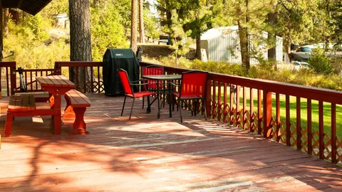 North Lakeview Cabin 8- 2bedrooms (1Q, 1Bunk,1Sofa) — image 8 of 8