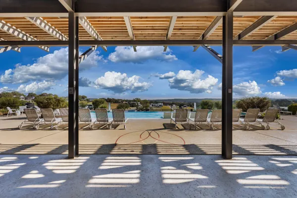 Firefly Resort – photo 1
