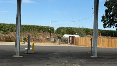 Solar Pull Thru FHU — image 2 of 5