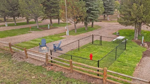 Bark'N Stay Premier Back-In RV Site — image 5 of 5