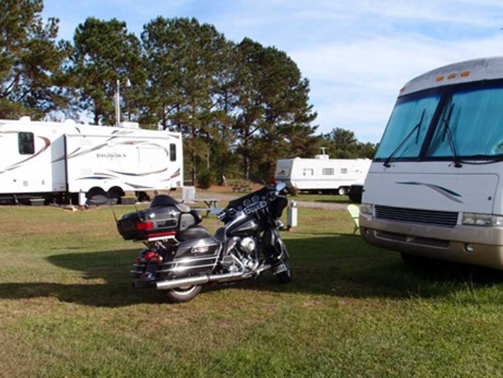 Hilltop RV Park - Photo 5