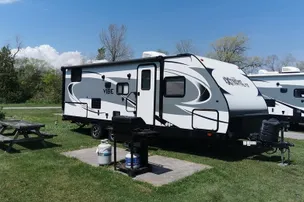 Sunrise Tourist Trailer Park – photo 4