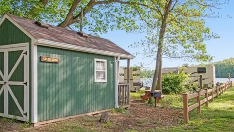 Green Camping Cabin — image 5 of 5