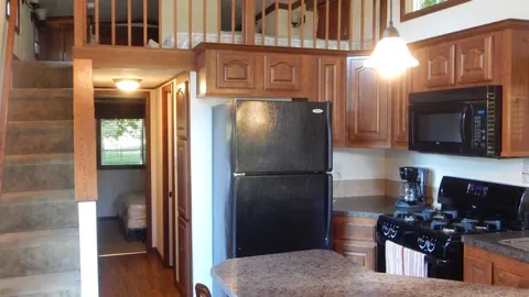 Cindy Bear™ Cottage — image 3 of 3
