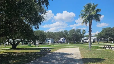 Premium Pull-Thru RV — image 3 of 3