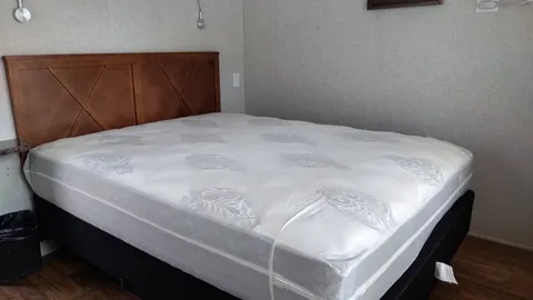 Yogi Bear ™  Deluxe Cabin — image 5 of 5