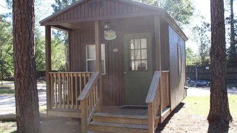 Boo Boo Cabin 1 — image 1 of 6