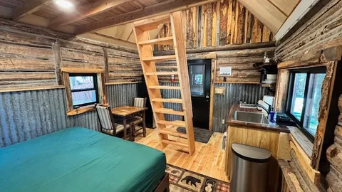 Mountain Man Cabin - Pet Free Cabin — image 7 of 7