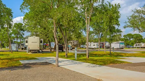 Elite Back-In RV Sites (Gravel Car Parking) — image 4 of 4