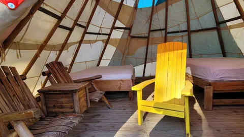 TeePee - 4 Persons — image 3 of 3