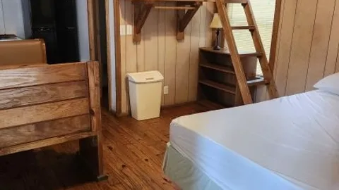 Cozy Cabin #37 — image 17 of 17
