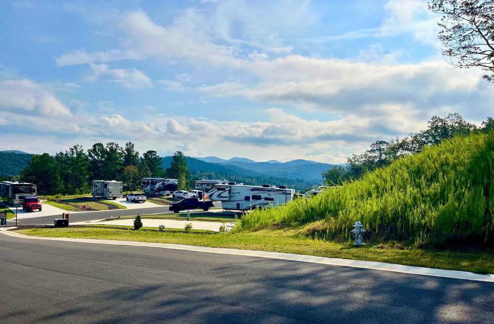 Talking Rock Motorcoach Resort, Talking Rock, Georgia - Photo 3